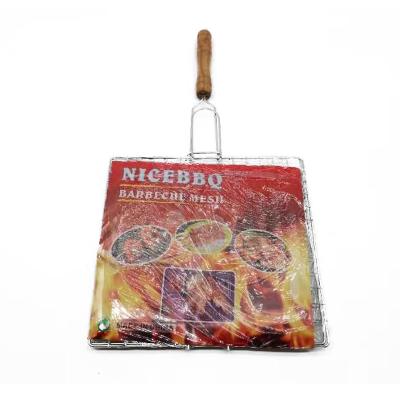 China Easily Cleaned The Most Popular Barbecue Mesh Grilling Net Professional Barbecue Grilled Fish with Wooden Handle for sale