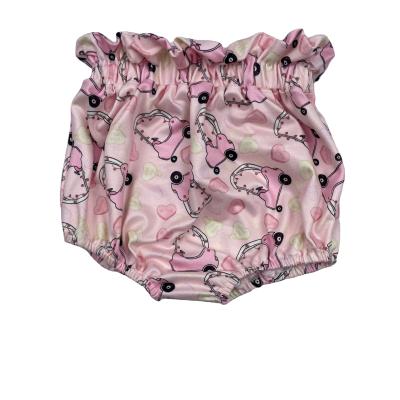 China Hot Selling Breathable Valentine Printed High Waist Ruffle Infant Bloomers Babies Milk Silk Bummies for sale