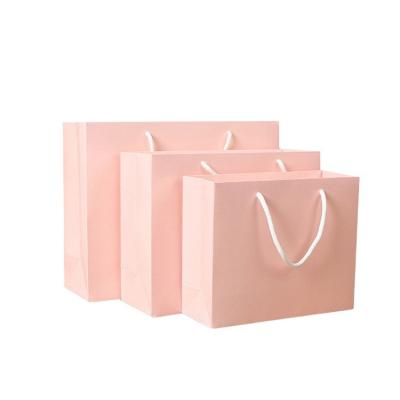 China 2022 Recyclable Wholesales Laminated Printed Luxury Shopping Custom Paper Gift Bag for sale