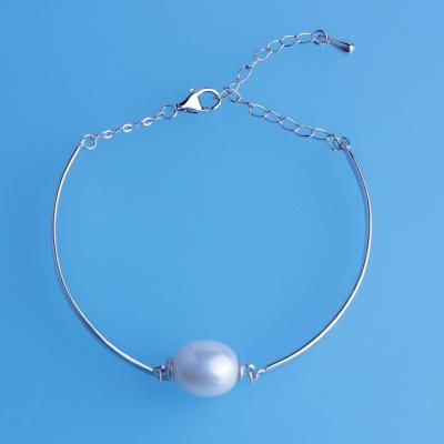 China CLASSIC Superb Case Beautiful 925 Sterling Silver Cream White Oval Shape 100% Genuine Pearl Bangle Bracelet Rhodium Plated For Girlfriend for sale