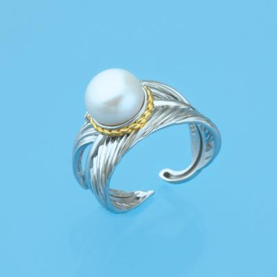 China 925 Sumptuous Wholesale Fashionable White Button Shape Real Freshwater Pearl Rings Two Tone Gold and Rhodium Plated For Wedding for sale