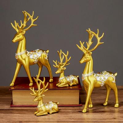 China Nordic Light Luxury Home Decoration Elk Costume Auspicious Resin Ornaments for sale