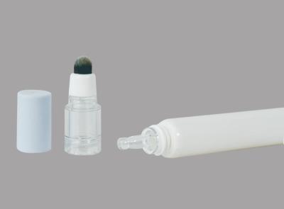 China Plastic Dropper Cosmetic Tube Packaging Eye Cream Essence Tube With Sponge Head à venda