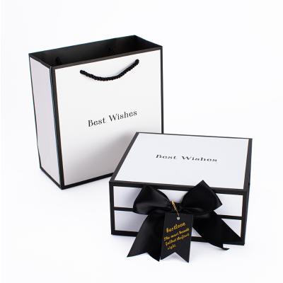 China Wholesale Recyclable Clamshell Luxury Exquisite Birthday Wedding Cosmetic Portable Packaging Stain Magnetic Gift Box for sale