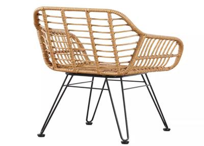 Chine Chaise en rotin de jardin de café moderne empilable tissé en osier en plastique de paon dinant des chaises pour épouser à vendre