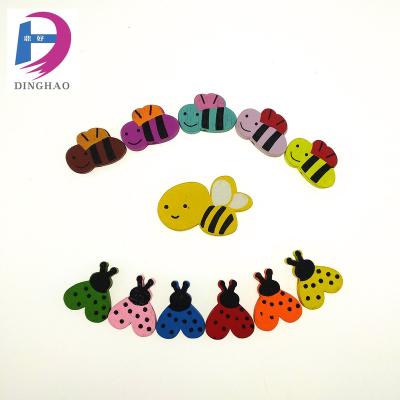 China Home Decoration 20*13mm Mixed Color Bees Shape Wood Slice Decoration For Handmade Crafts for sale