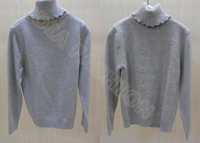 China Gray Cashmere Kids Holiday Sweaters Turtleneck Pullover For Girls , Snowflake Pattern for sale