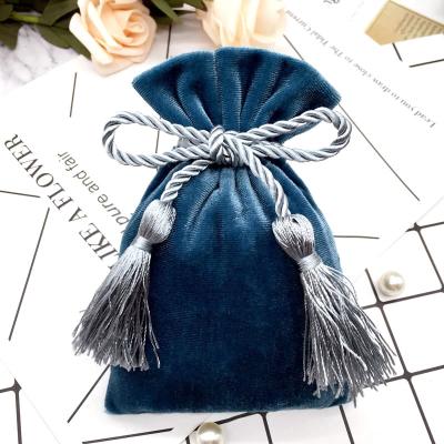 China Factory Custom Cord Handle Jewelry Velvet Drawstring Pouch Packaging Drawstring Bag for sale