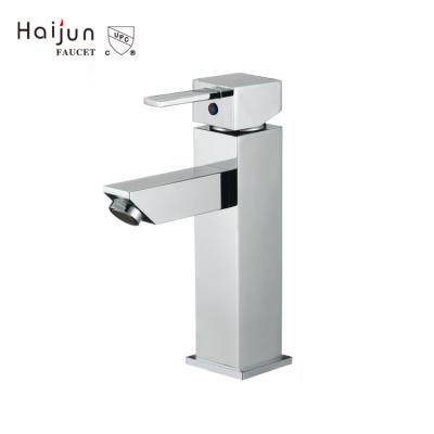 China Thermostatic Faucets Sanitary Ware Productions Polished Chrome Single Handle Basin Mixer Tap Faucet for sale