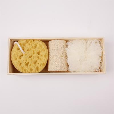 China Exfoliating And Cleansing Your Skin Logo Shower Skin Custom Made High Quality Natural Wood Spa Gift Box Home Spa Gift Box Set For Women And Man for sale