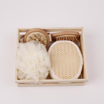 China Exfoliate and Cleanse Your Skin Spa Bath Beauty Gift Custom Bath Set High Quality Wooden Massage Box Bath Gift Set for sale