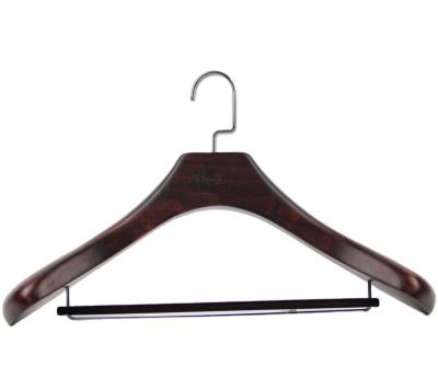 China 2020 Luxury And Durable YT Walnut Paint Beech Wood Suits Hanger With Logo And Wide Shoulder For Heavy Jacket And Coat for sale