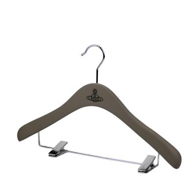 China Luxury Luxury Rubber Coated Wooden Coat Suits And Coat Hanger With Metal Clips for sale