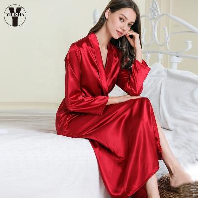 China Yilisha QUICK DRY Manufacturers Supply Sexy Lapel Pajamas Bathrobe Homewear Long Slim Silk Nightgown Women for sale