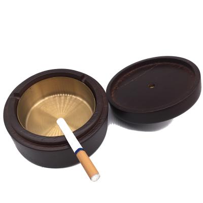 China Factory direct selling walnut wood ashtray Household living room with wooden cover Creative office ashtray for sale