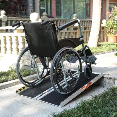 China Portable Wheelchair Ramp , Non-Slip Aluminum Folding Handicap Ramp, Door Threshold Wheelchair Ramps for Home, Wheel Chair Ramp f for sale