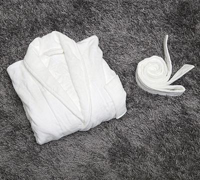 China Breathable Luxury White Cotton Hotel Spa Long Robes For Men for sale