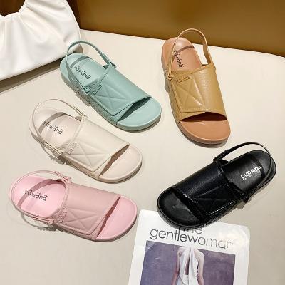 China Durable Women PU Slipper , Soft Lady Plastic Slipper for sale