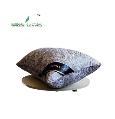 China Vacuum Wholesale New Design High Quality Custom Flower Hotel Packing Twist Pillow for sale