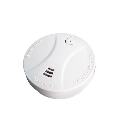 China ABS Tuya Smart Life APP Controlled WIFI Smoke Detector Alarm For Fire Alarm Home Security for sale