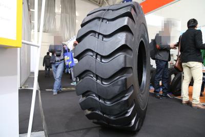 China Off Road Light Truck Tires 15.5-25 16PR 24mm Pattern Depth Compact Tractor Tires for sale