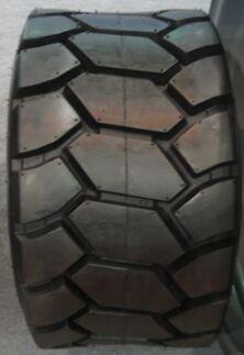 China Skid Steer Commercial Industrial Tyres 10-16.5 12-16.5 Pneumatic Forklift Tires for sale