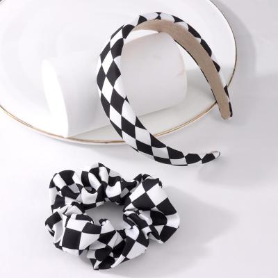 China Wholesale H2215 Korea Style New Trendy Plain Fashion Wash Face Knitted Cloth Black White Plaid Simple Headbands for sale