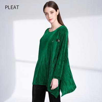 China Anti-wrinkle spring and summer casual women's blouse pleated plain long sleeve t-shirt women for sale