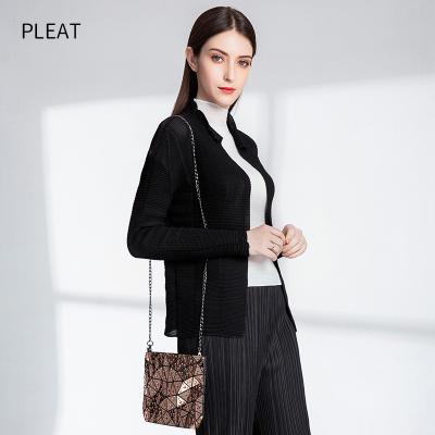 China Casual lady pleated QUICK DRY 2021 spring polyester fiber thin cardigan T-shirt/summer sportswear for sale