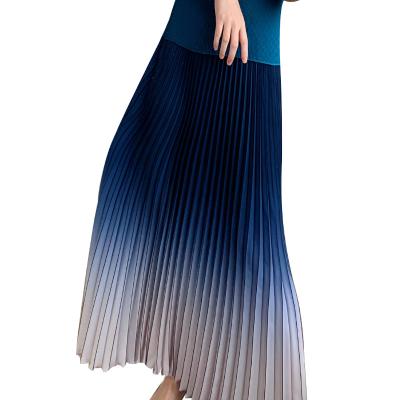 China 2021 breathable spring and color wholesale ladies summer gradient casual pleated skirt for sale