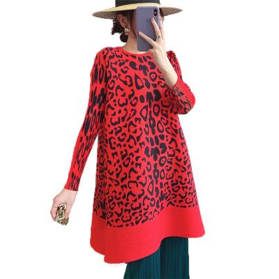 China Breathable Long Sleeve Spring Leopard Print Loose Plus Size Women Pleated Long Skirts for sale