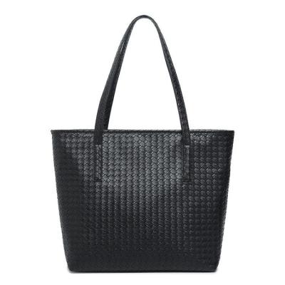 China Vintage 2023 women handbags beach bag hand woven bag tote bag business commuting shopping large handbag for sale