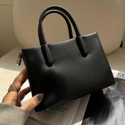 China Other Wholesale New Fashion Custom logo Classical Women Leather Hand Bags daily life office Handbag for sale