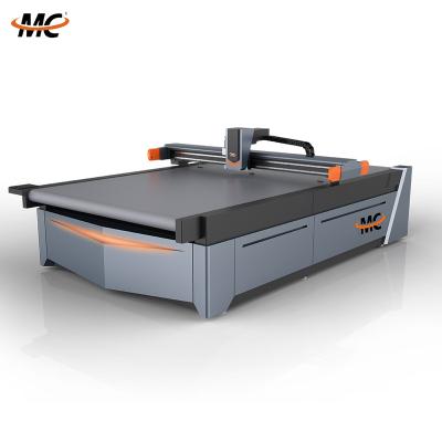 China Automatic Feeding System Pizza Knife Cutting Machine For Fabric Materials Leather Soft CNC Round Knife Cutting Machine for sale