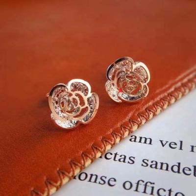 China Romantic Luxury Solid Women Rose Flower Stud Earrings 18K Yellow Gold Rose Roots Real Solid Earring 18K Stems for sale