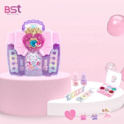 China Non-Toxic Eco-Friendly Princess Beauty Suitcase Set Kids Cosmetics Gift Girls Make Up Toy Girls Toys Makeup Real For Kids for sale