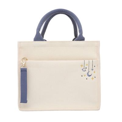 China Fashion Wholesale Large Capacity Tote Hand Bags Durable Canvas Cotton Embroidered Women Handbags For Shopping for sale