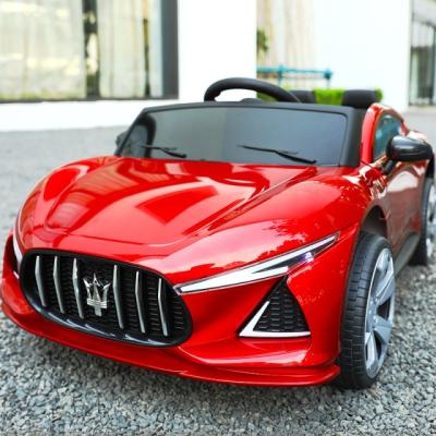 China Multi-functional steering wheel with battery-operated children's music effects prizes children's carro electric cars play cars for children to drive the ride on the car for sale