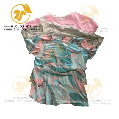 China Multi-colored factory direct sales of quality second-hand clothes used women's pajamas clothes wholesale for sale