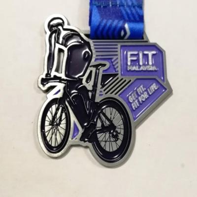 China Custom high quality soft enamel metal sports cycling medal from Europe for sale