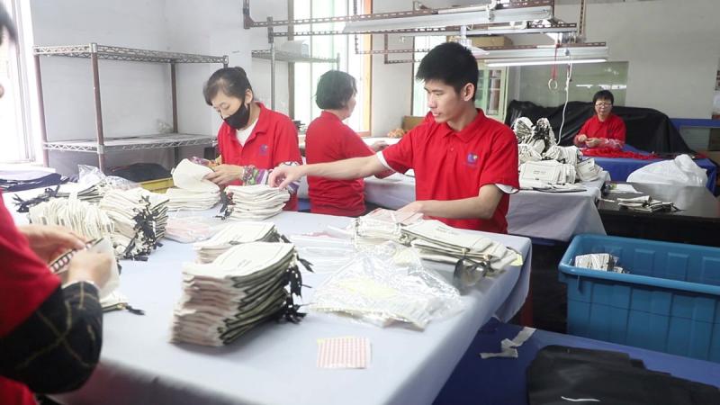 Verified China supplier - Shenzhen Yonghuajie Clothing Co., Ltd.