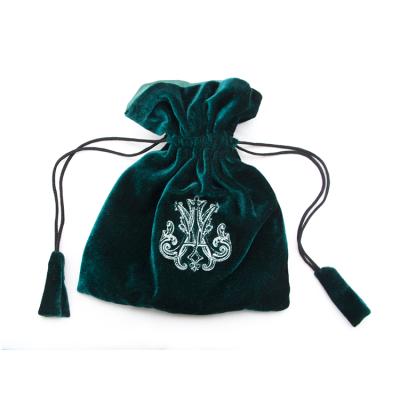 China Customized Luxury Embroidered Recyclable Large Capacity Velvet Makeup Bag Set Travel Funny Cosmetic Drawstring Bag With Tassel for sale