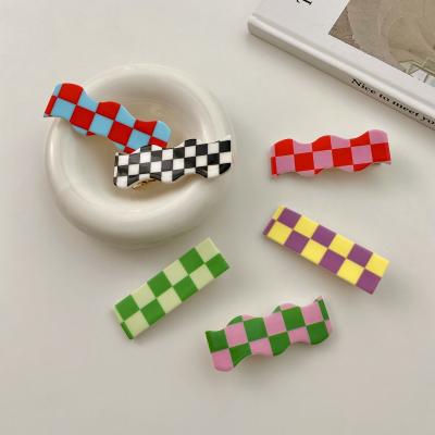 China 2021 new color goods female head retro fashion net red Japanese checkerboard hairpin hits side broken hair clip for sale