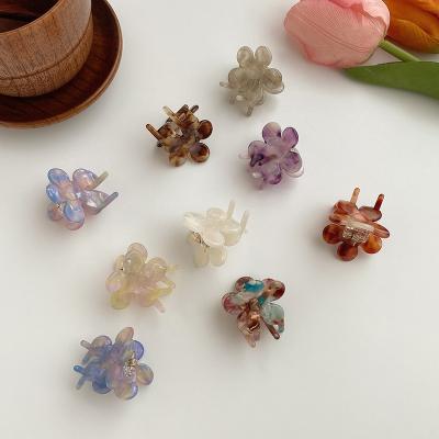 China IDS Small Mini Durable Popular Transparent Hair Claw Cute Flower Acrylic Acetate Hair Claw Clip Suppliers for sale