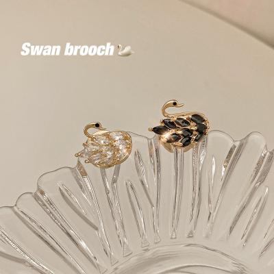 China 2021 latest style clothing accessories fashionable Korean fashion swan OL ladies crystal brooch pin for sale