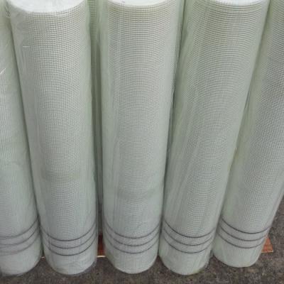 China Square Hole Fiberglass Mesh Screen With Water Resistance Tensile Strength And Customizable Lengths for sale