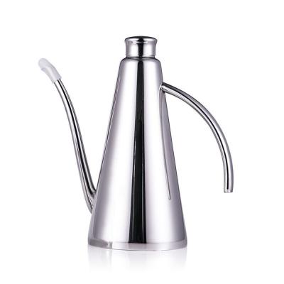 China High Quality Large Capacity Stainless Steel Oil Bottles With Pourer For Cooking Oil Can for sale