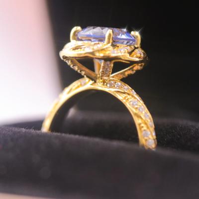 China Redleaf 18k Old Yellow Gold Ring 1ct CLASSIC Yellow Moissanite European Cut In Gold Custom Jewelry for sale