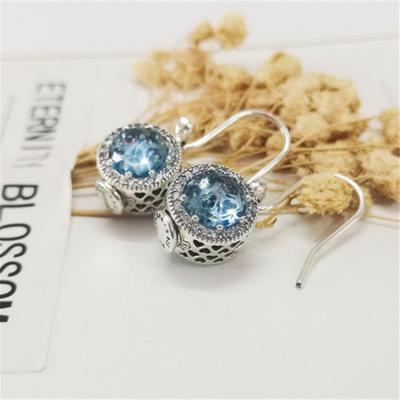 China Factory Wholesale CLASSIC Fashion 925 Sterling Silver Stud Earrings Ear Hook for sale