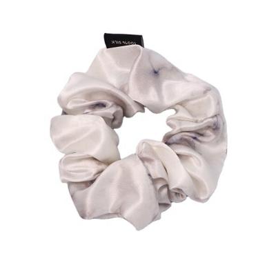 China High Quality Designer Silk Scrunchies Famous Brands Mulbery Scrunchies Girl Hair Decoration Large for sale